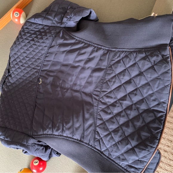 Zara Jacket - Picture 2 of 5